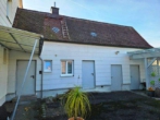 Nebengebäude - Geisenfeld! Wohnhaus mit Holzkamin, Freisitz, Nebengebäude, 2 Garagen, Keller und großem Garten!