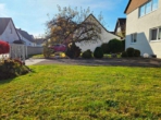 Garten - Geisenfeld! Wohnhaus mit Holzkamin, Freisitz, Nebengebäude, 2 Garagen, Keller und großem Garten!