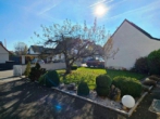 Garten - Geisenfeld! Wohnhaus mit Holzkamin, Freisitz, Nebengebäude, 2 Garagen, Keller und großem Garten!