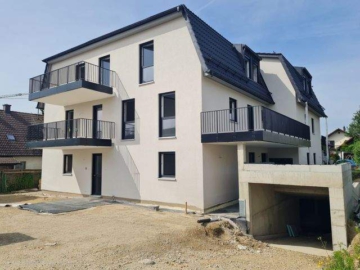 Geisenfeld! 3,5-ZKB DG-Whg. mit Balkon, Aufzug, FBH, elektr. Rollläd., Videosprech. und TG-Stellpl.!, 85290 Geisenfeld, Wohnung