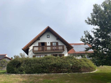 Großzügiges Einfamilienhaus mit einem Traumgarten, Terrasse, Balkon, Garage und Solaranlage!, 85301 Schweitenkirchen, Einfamilienhaus