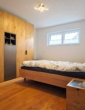 Schlafzimmer - Pörnbach! 4-ZKB EG-Whg.+40 m² interner Keller, Einbaukü., Garten, elektr. Rollläd., FBH, 2 x Garage!
