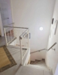 Treppe zum internen Keller - Pörnbach! 4-ZKB EG-Whg.+40 m² interner Keller, Einbaukü., Garten, elektr. Rollläd., FBH, 2 x Garage!