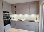 Küche - Pörnbach! 4-ZKB EG-Whg.+40 m² interner Keller, Einbaukü., Garten, elektr. Rollläd., FBH, 2 x Garage!