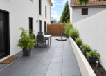 Terrasse (Garten) - Pörnbach! 4-ZKB EG-Whg.+40 m² interner Keller, Einbaukü., Garten, elektr. Rollläd., FBH, 2 x Garage!