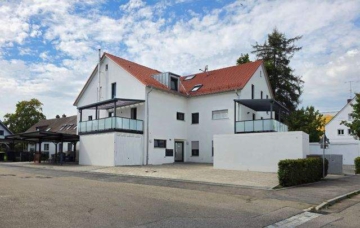 Pörnbach! 4-ZKB EG-Whg.+40 m² interner Keller, Einbaukü., Garten, elektr. Rollläd., FBH, 2 x Garage!, 85309 Pörnbach, Wohnung