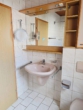 Bad - Wohnung OG - Pfaffenhofen! Zweifamilienhaus mit Wintergarten, PV-Anlage, großer Garage und Garten! Zentrale Lage!