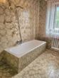 Badewanne Bad DG - Wolnzach! Wohnhaus mit zwei Wohneinheiten und großem Grundstück! Kachelofen/Wintergarten/Pool/Sauna!