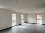 Essen/Wohnen - 3-ZKB Obergeschoss-Whg. mit ca. 9,90 m² Süd-Balkon, elektr. Rollläd., FBH., Videosprecha. u. TG-STP!